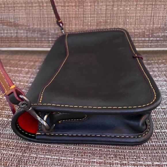 Coach x Disney Dinky w/ Minnie Kisslock Coin Purse - Picture 5 of 11